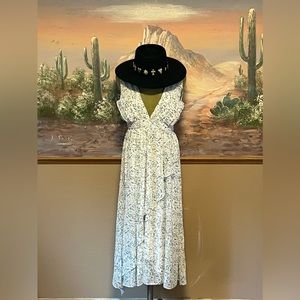 NWT STORIA FLORAL PRINT DRESS SIZE S